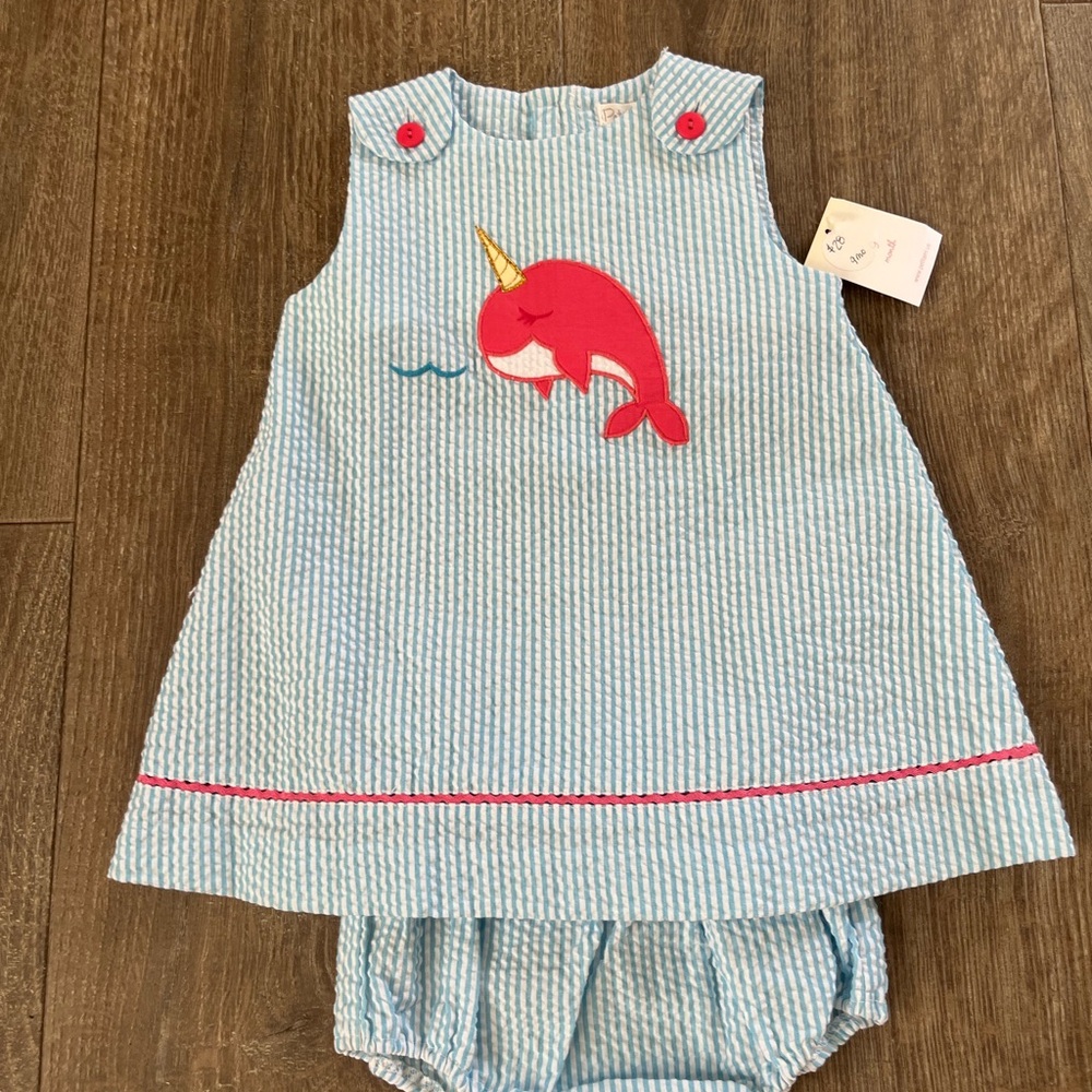 Adorable brand new bloomer set!!